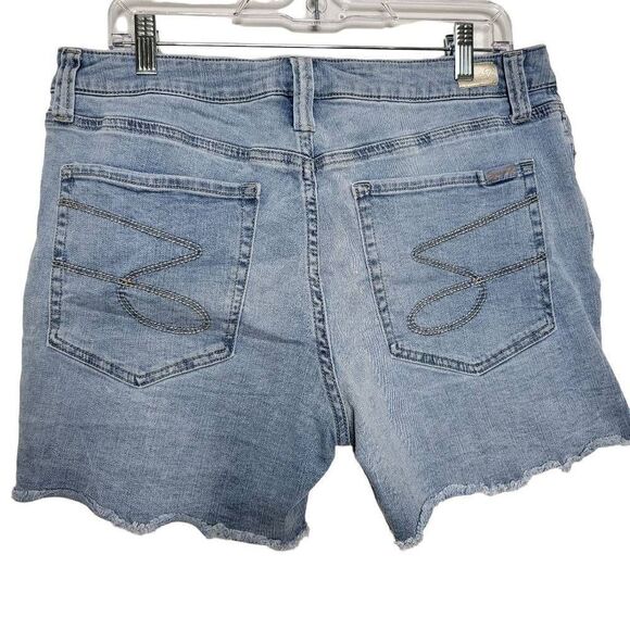 Seven7 Weekend Distressed Fringe Hem Denim Short Size 12 - Picture 6 of 10